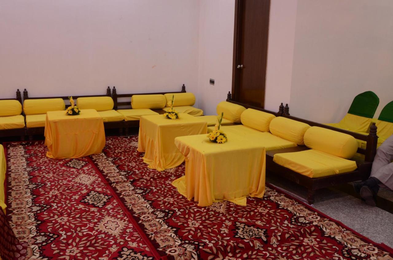 Arsh Residency Hotel Lucknow Buitenkant foto