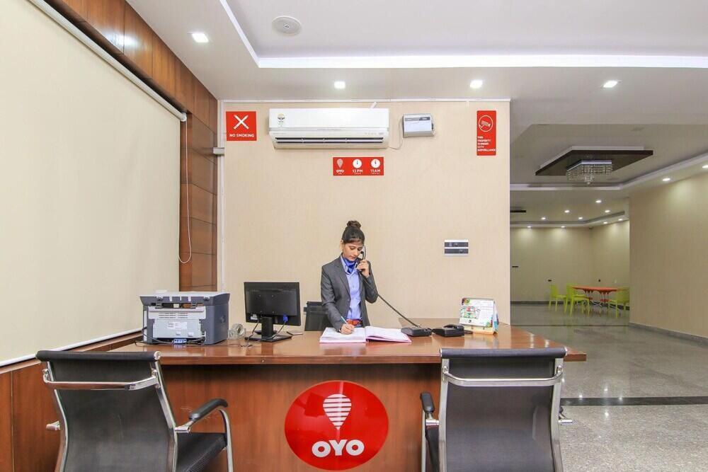 Arsh Residency Hotel Lucknow Buitenkant foto